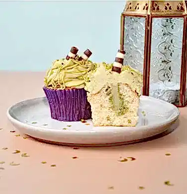 Box of 6 Pistachio Cream Cupcakes