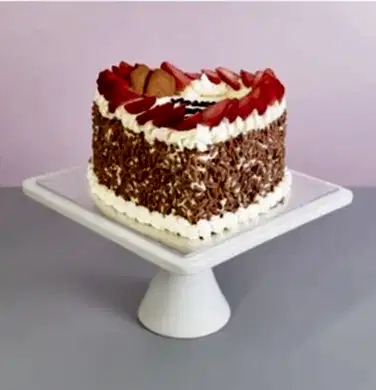 Caramel Cream Strawberry Heart