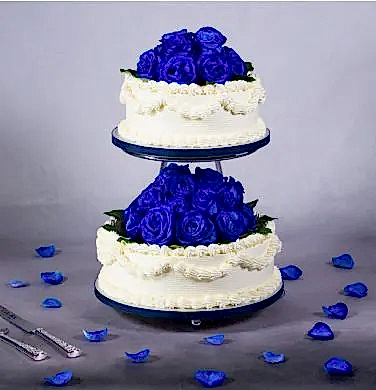 Classic Two Tier Blue Roses 